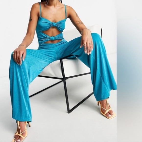 TOPSHOP CutOut Sleeveless Wide Leg Jumpsuit - Picture 5 of 8